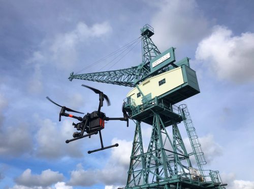 M210_ports_crane
